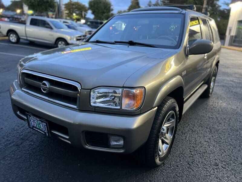 2004 NISSAN Pathfinder