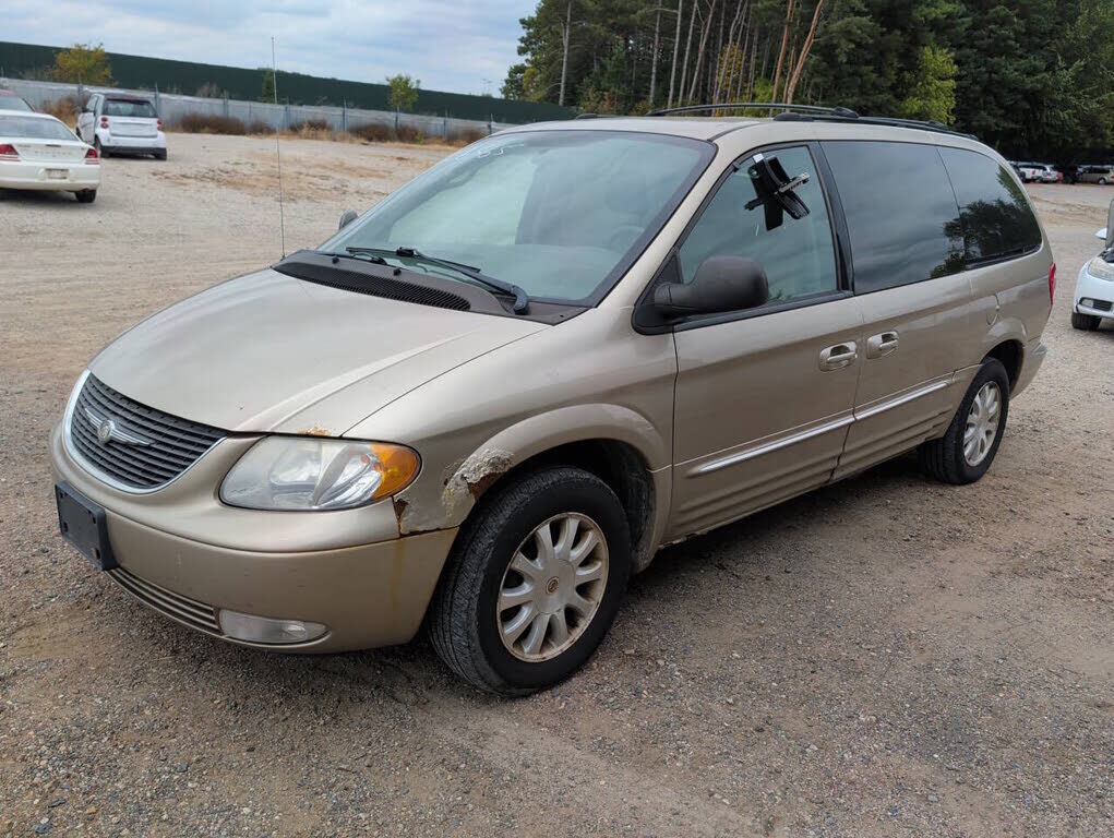 2003 CHRYSLER Town and Country