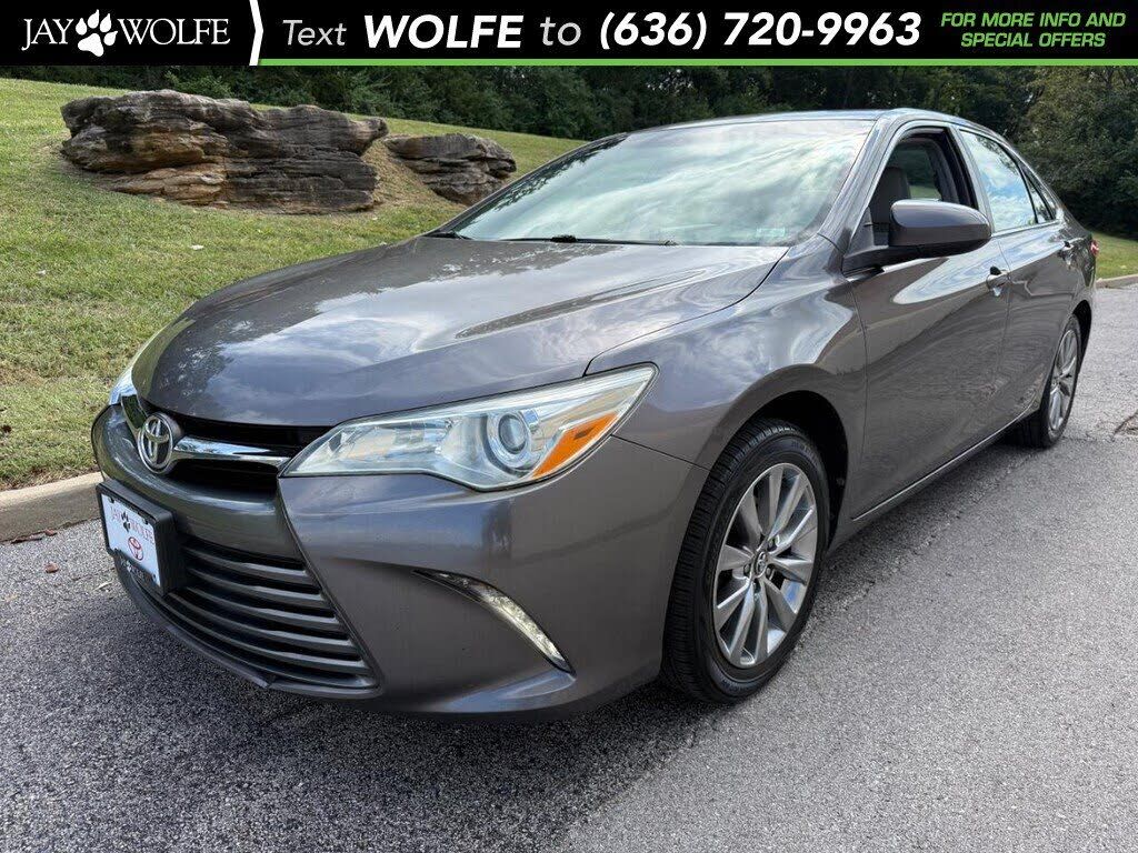 2017 TOYOTA Camry