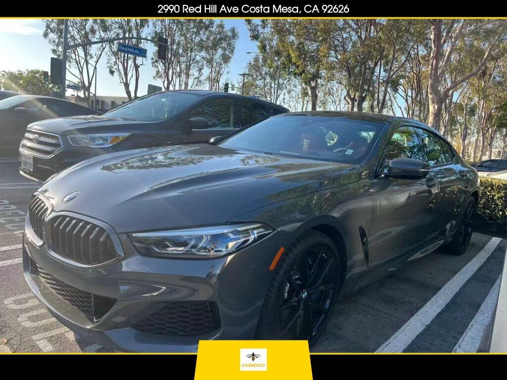 2022 BMW M8