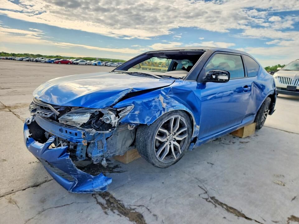 2015 TOYOTA SCION