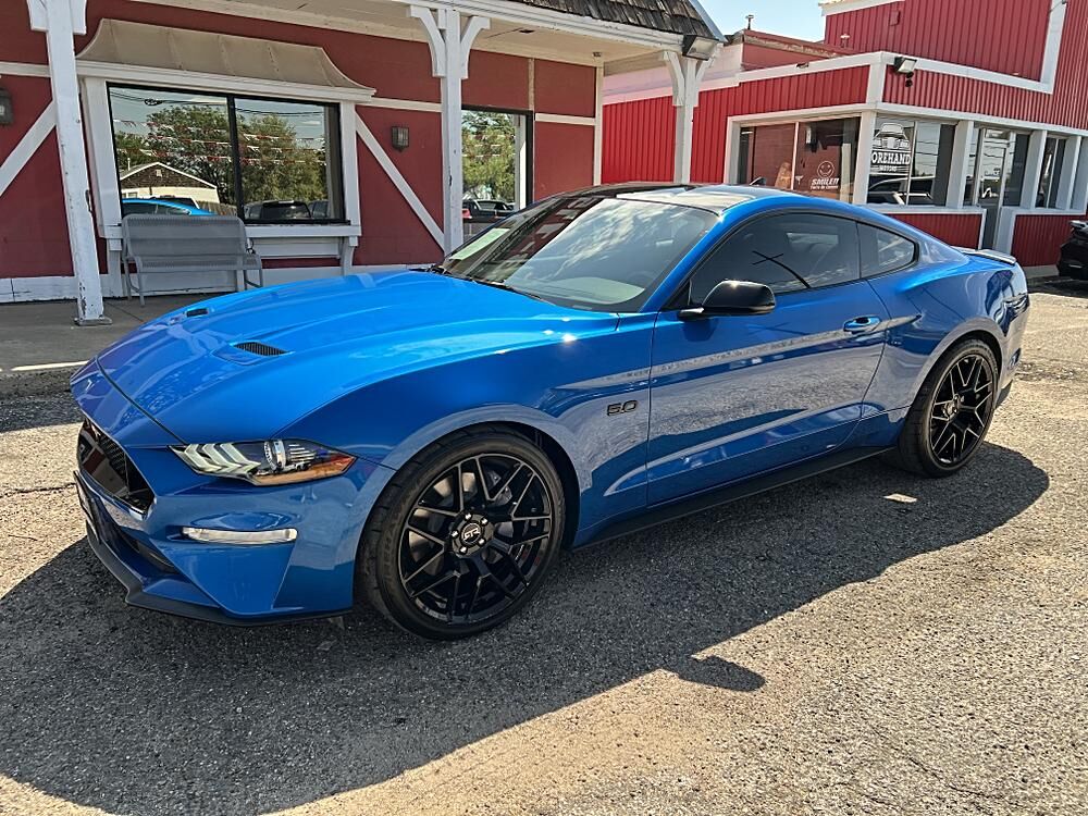 2021 FORD Mustang