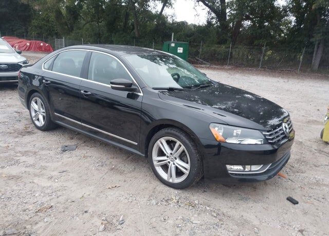 2014 VOLKSWAGEN Passat