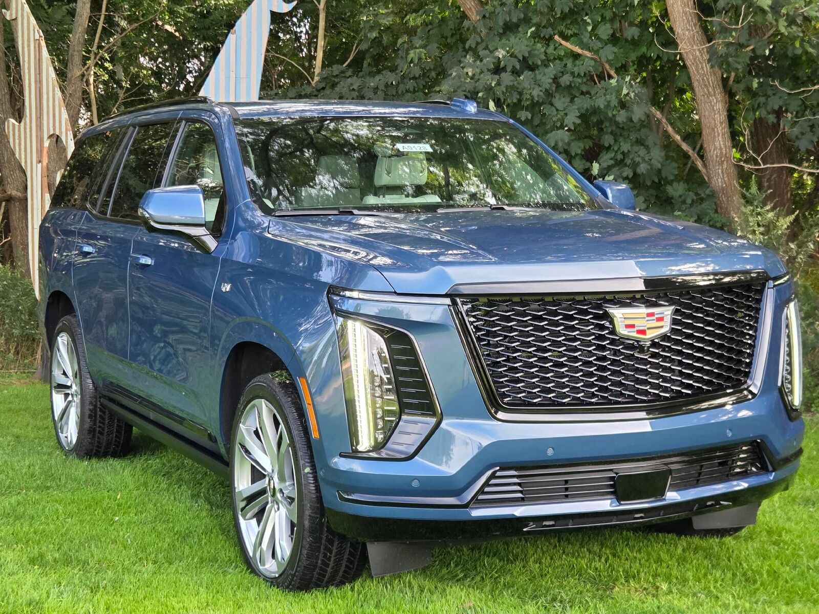 2026 CADILLAC Escalade