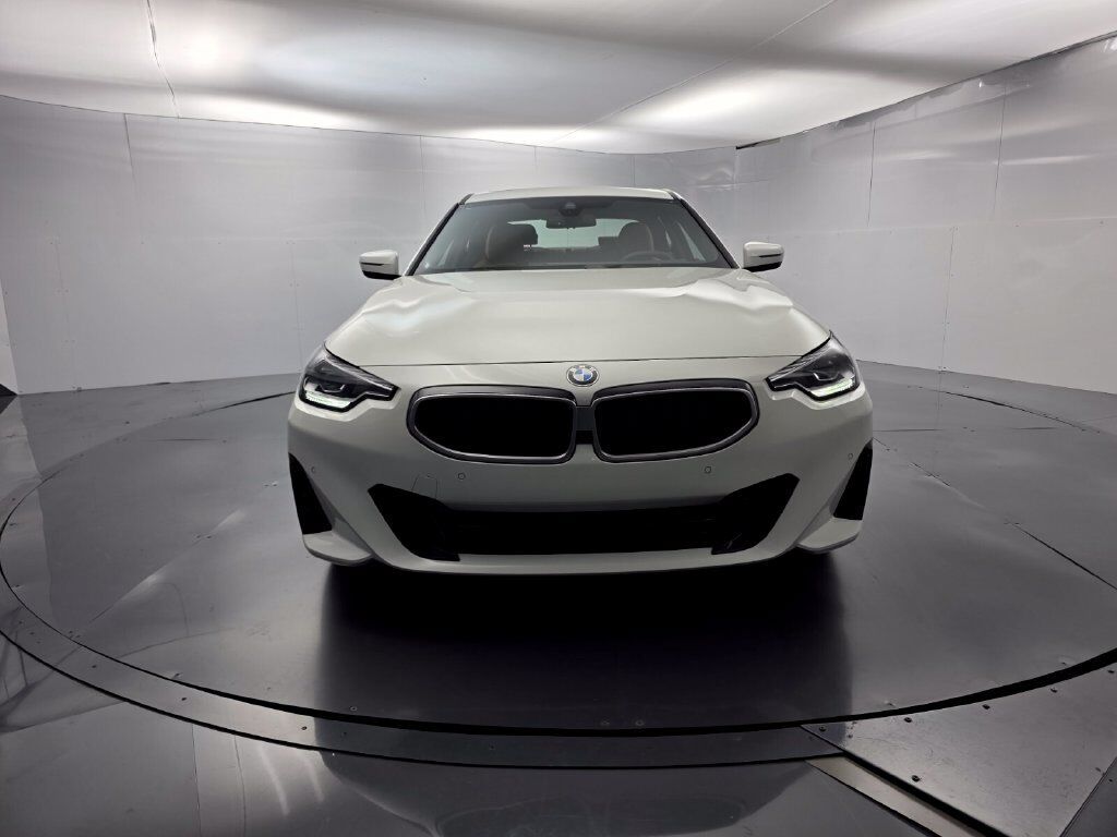 2026 BMW 230i