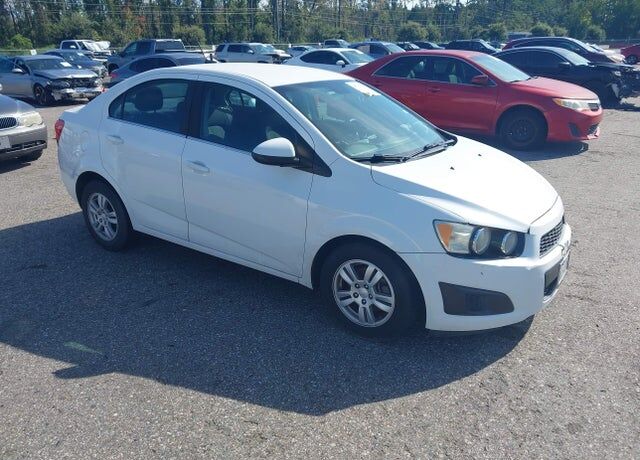 2013 CHEVROLET Sonic