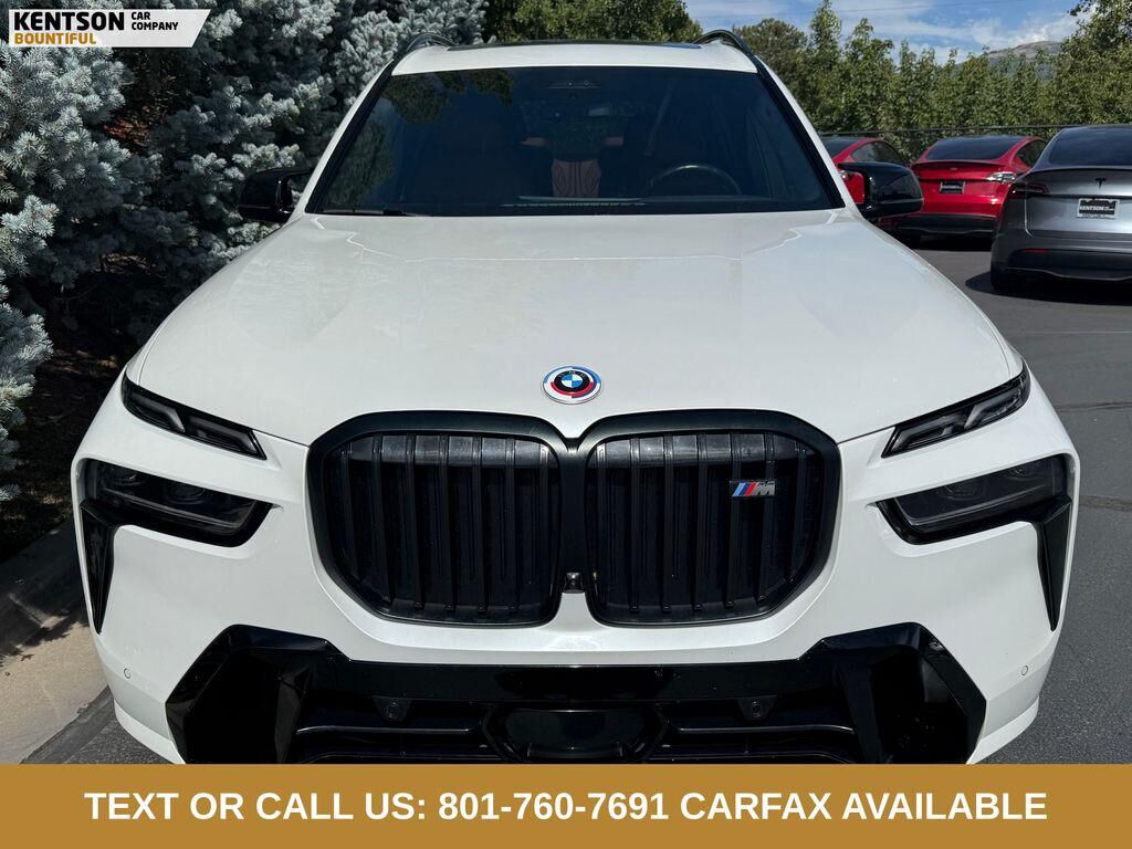 2023 BMW X7