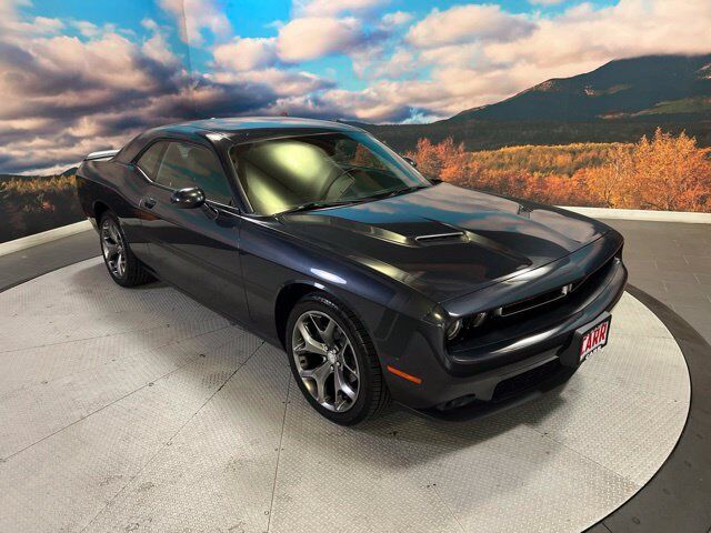 2016 DODGE Challenger