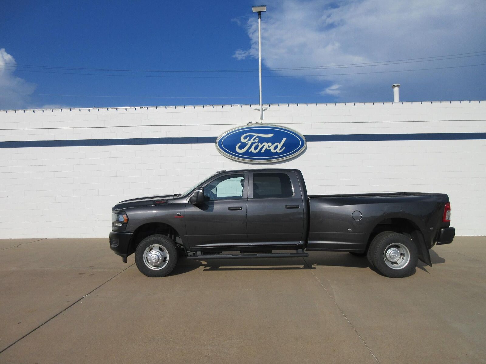 2024 RAM 3500