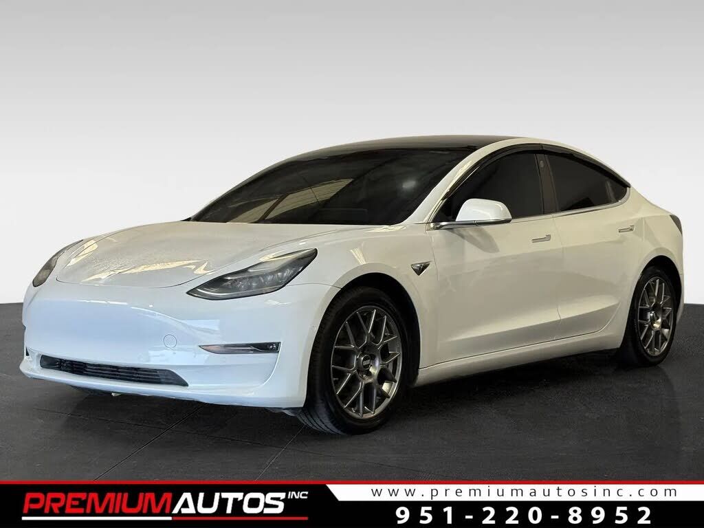 2018 TESLA Model 3