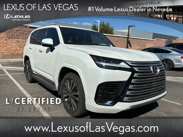 2024 LEXUS LX