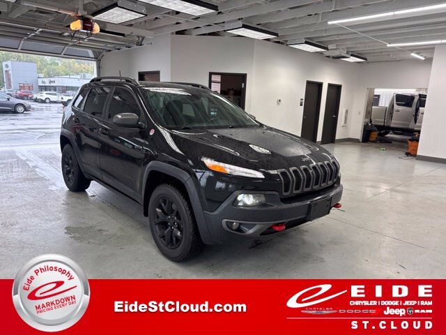 2017 JEEP Cherokee