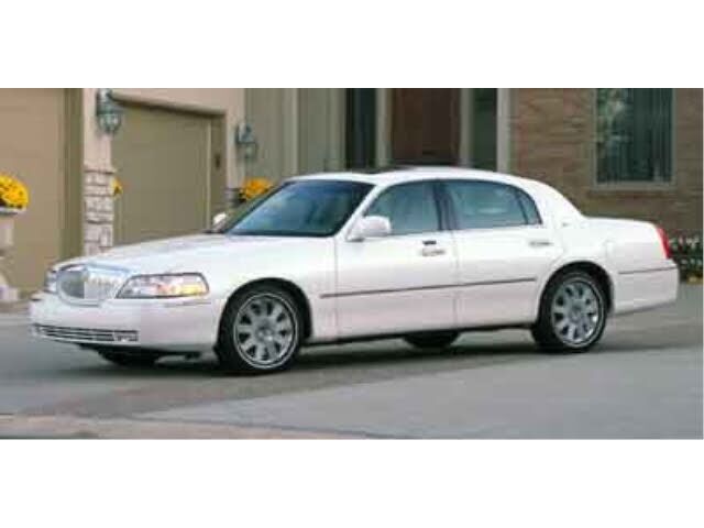 2004 LINCOLN Town Car