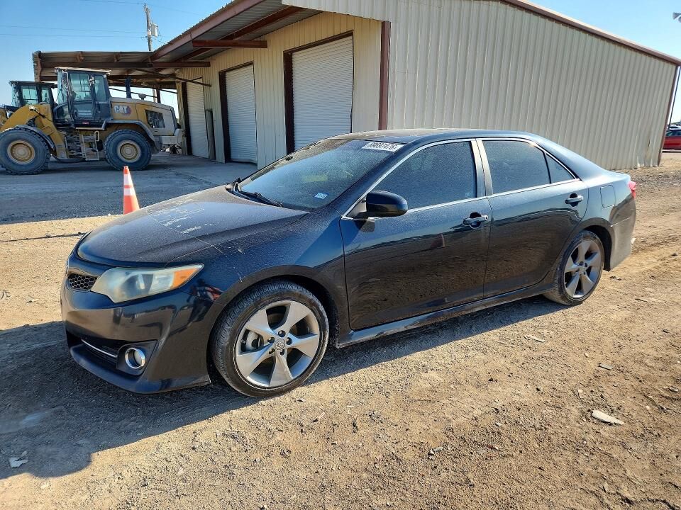 2013 TOYOTA Camry