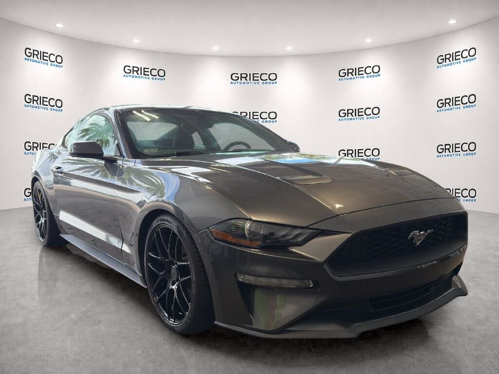 2019 FORD Mustang