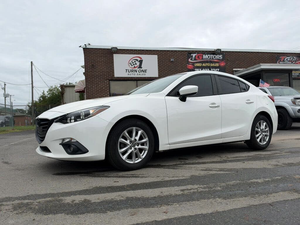 2016 MAZDA Mazda3
