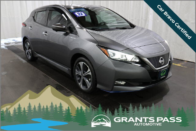 2022 NISSAN Leaf