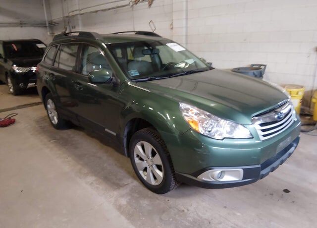 2012 SUBARU Outback