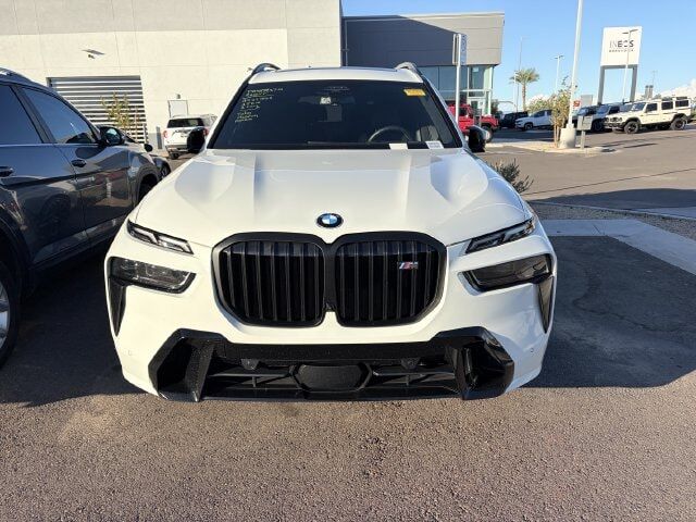 2024 BMW X7
