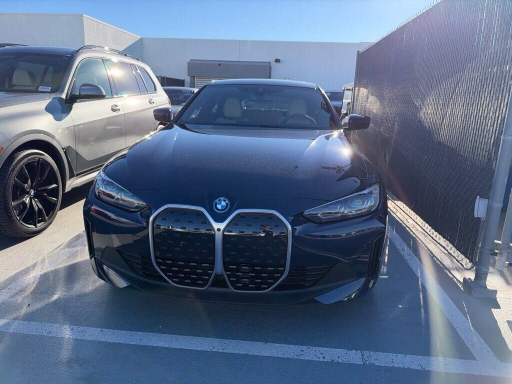 2024 BMW i4