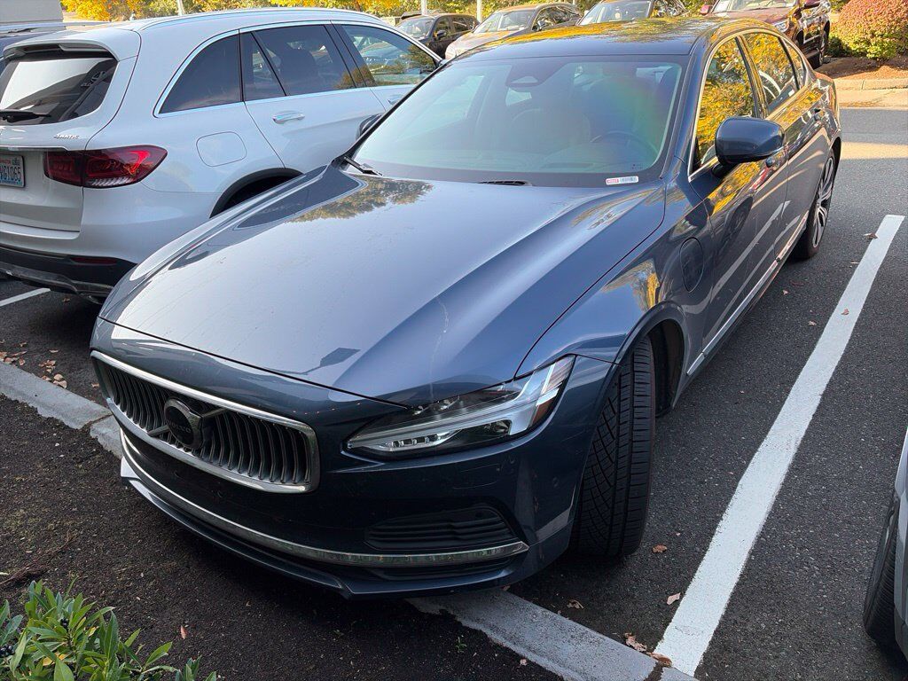 2024 VOLVO S90