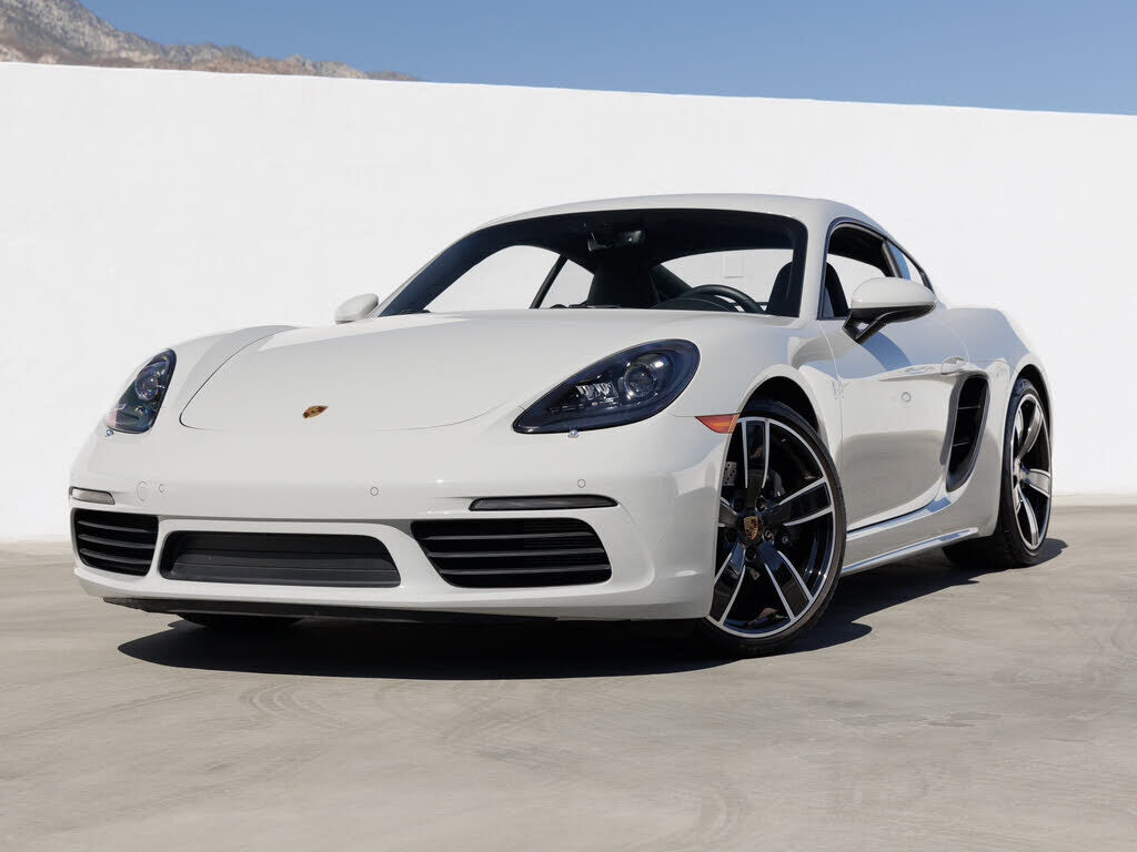 2025 PORSCHE 718