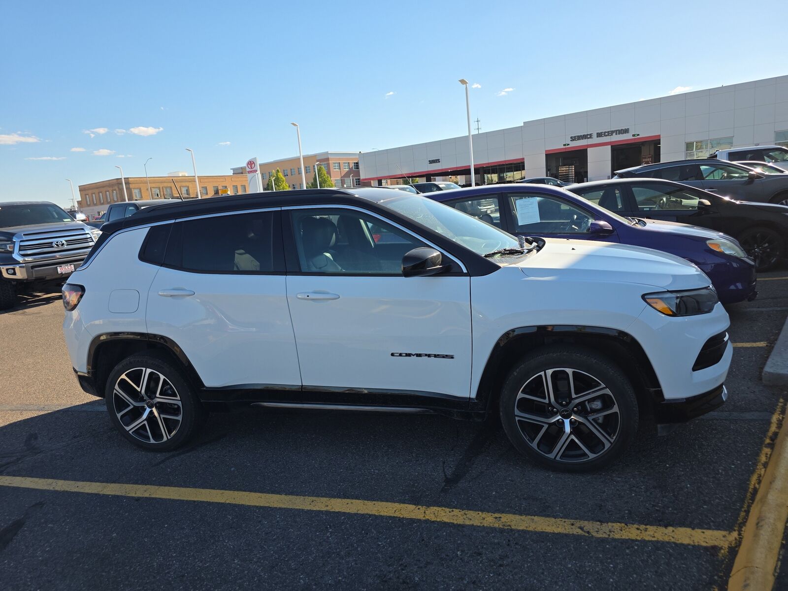 2025 JEEP Compass
