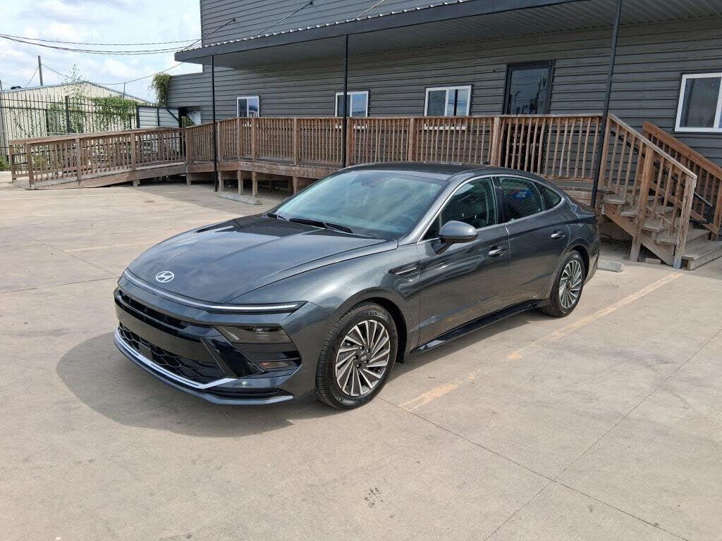 2025 HYUNDAI Sonata