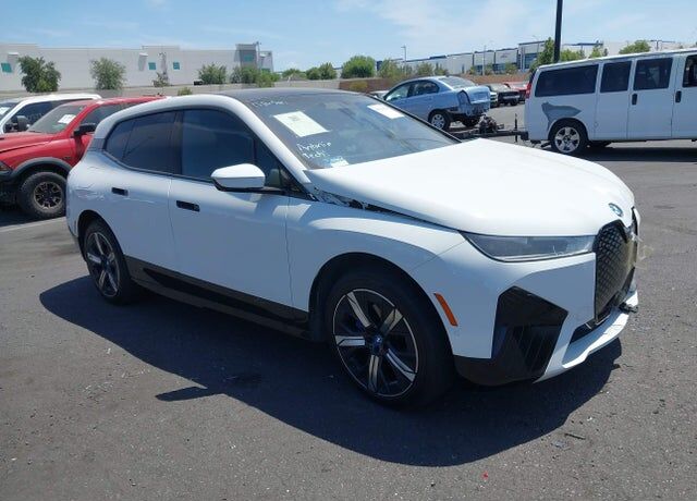 2023 BMW ix