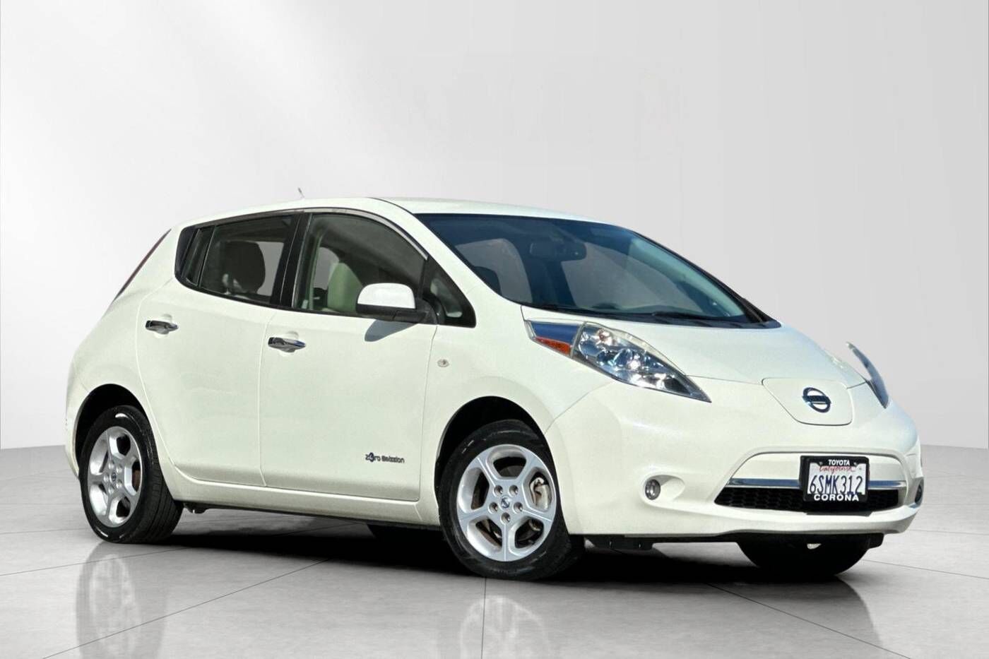 2011 NISSAN Leaf