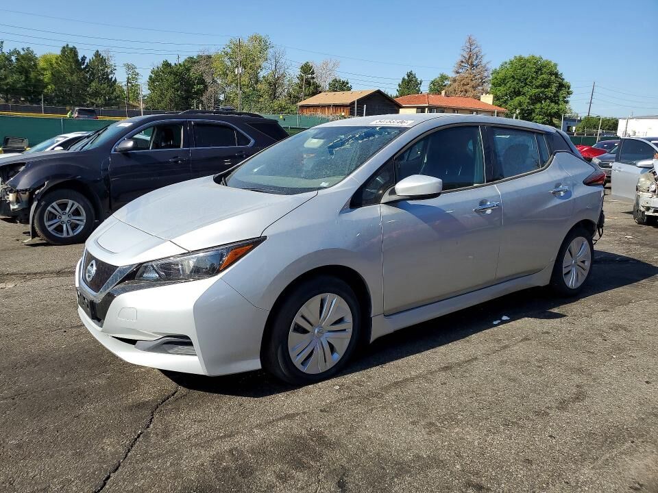 2022 NISSAN Leaf