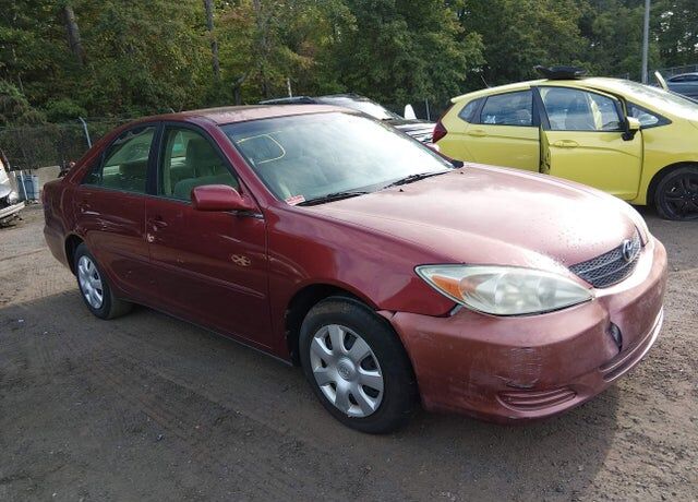 2004 TOYOTA Camry