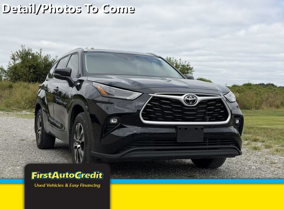 2022 TOYOTA Highlander