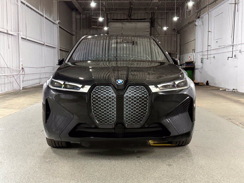 2024 BMW iX