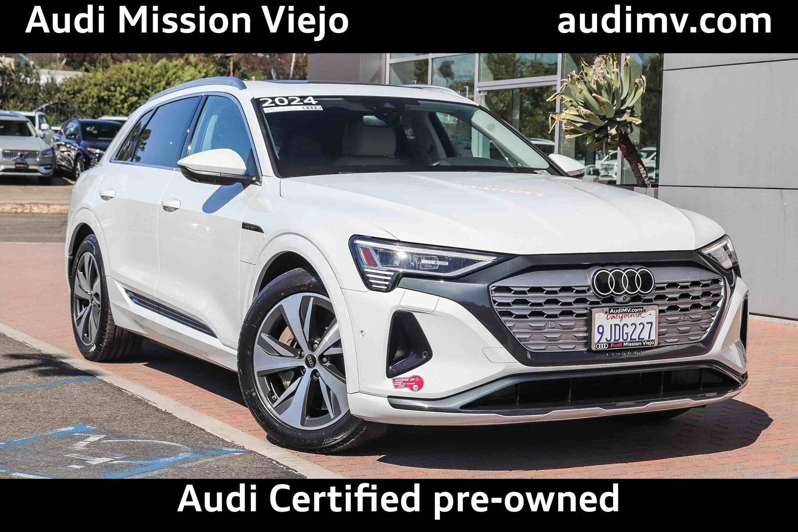 2024 AUDI Q8