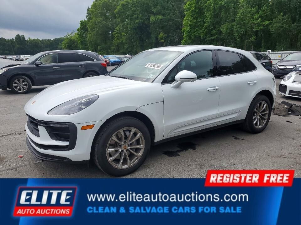 2023 PORSCHE Macan