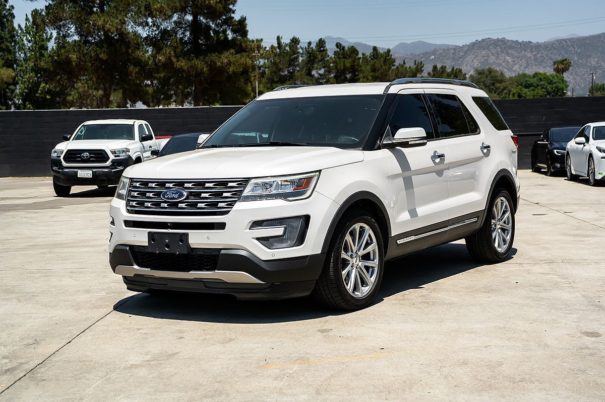 2017 FORD Explorer