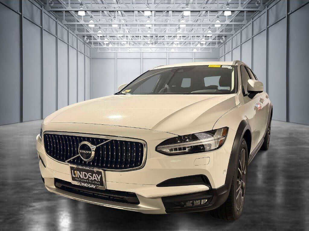 2017 VOLVO V90CC