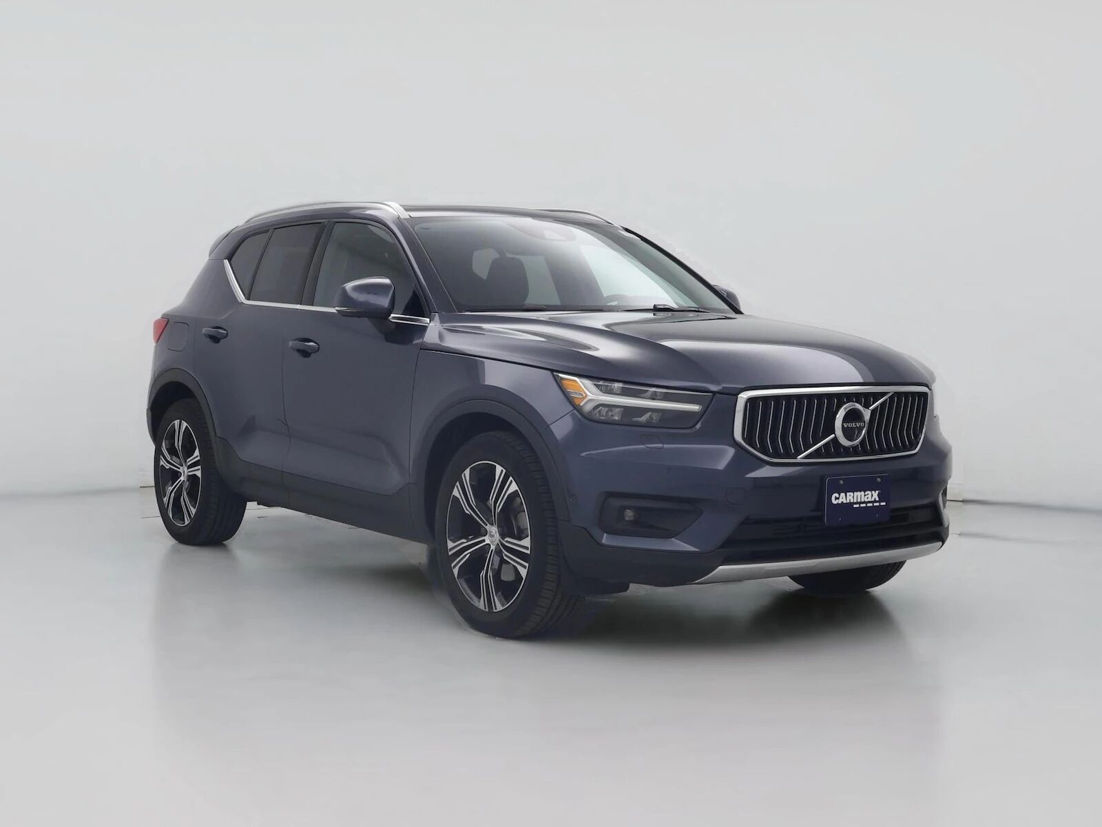 2021 VOLVO XC40