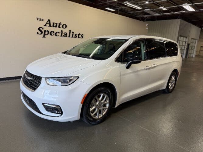 2024 CHRYSLER Pacifica