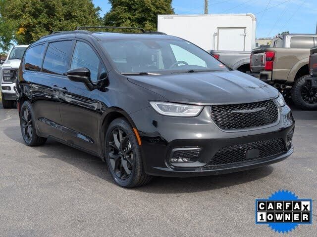 2025 CHRYSLER Pacifica