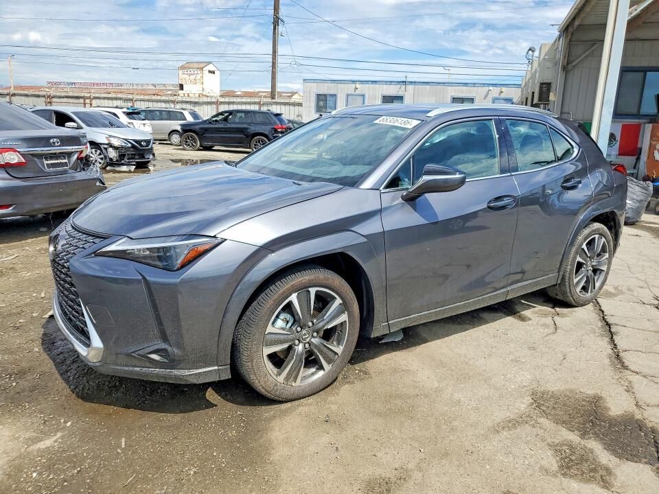 2026 LEXUS UX