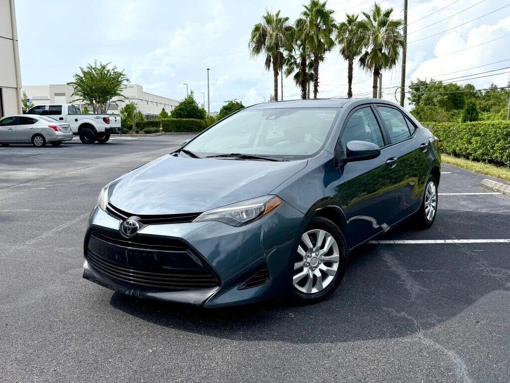 2018 TOYOTA Corolla