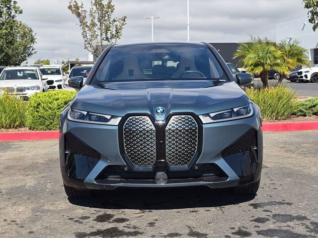 2024 BMW iX