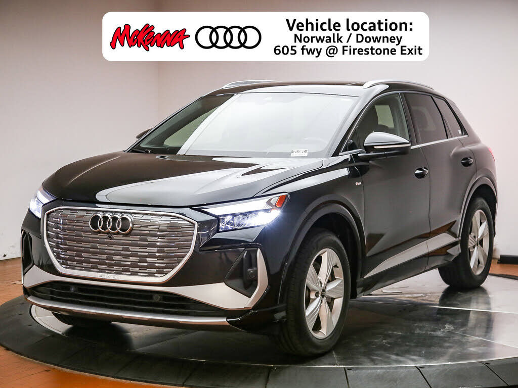 2023 AUDI Q4