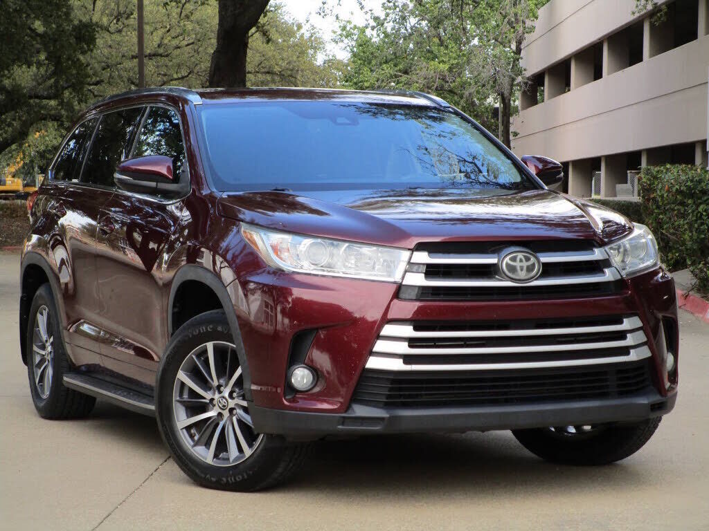 2017 TOYOTA Highlander