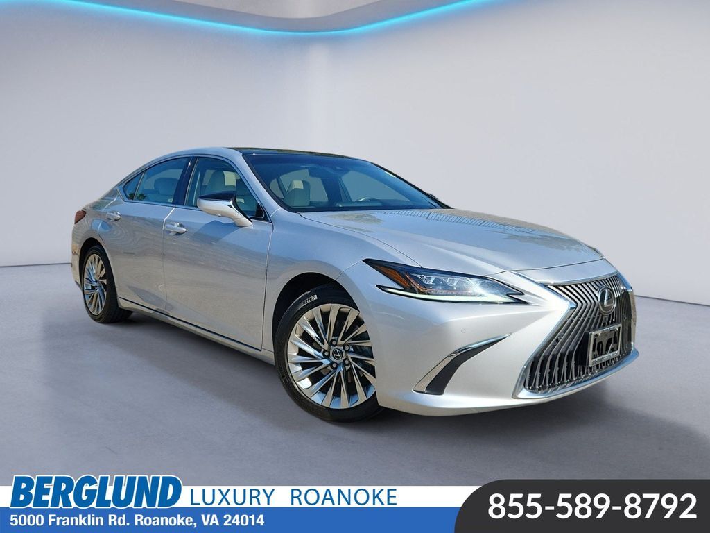 2021 LEXUS ES