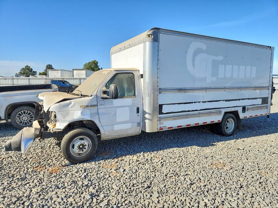 2017 FORD E-350