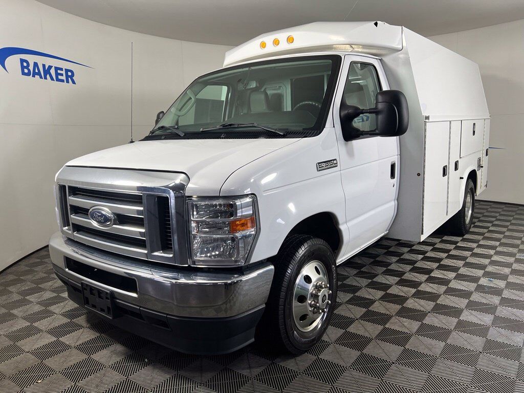 2021 FORD E-350