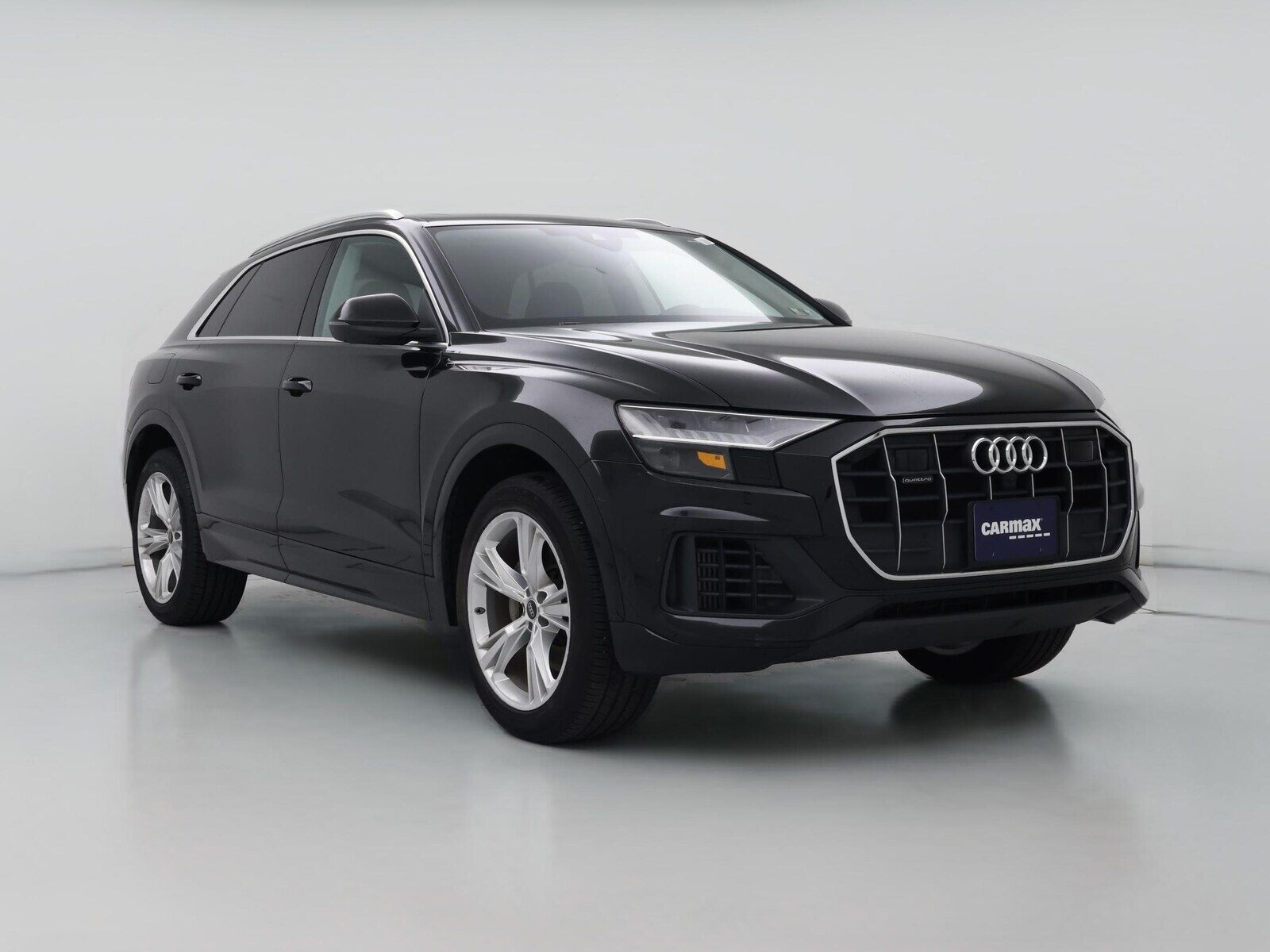 2023 AUDI Q8